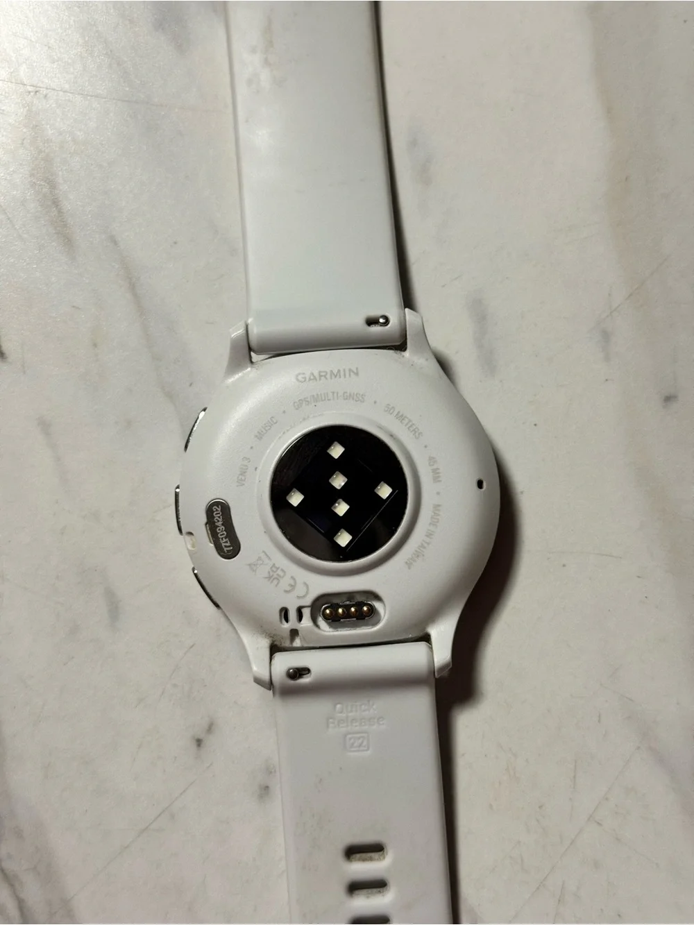 garmin smartwatch clean
